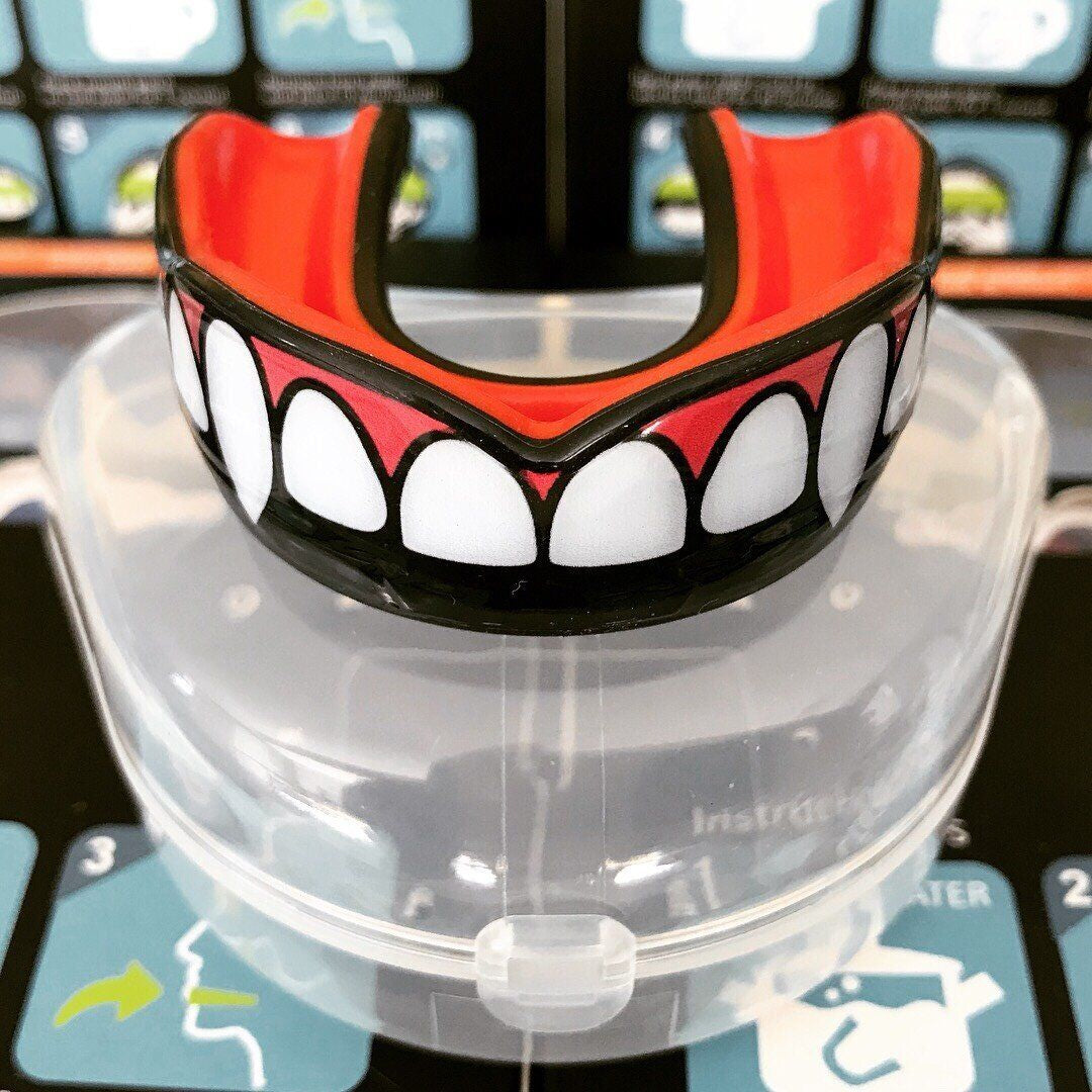 Vampire Fangs Sports Mouth Guard - Adult Sports Mouth Guard for Karate, Boxin...